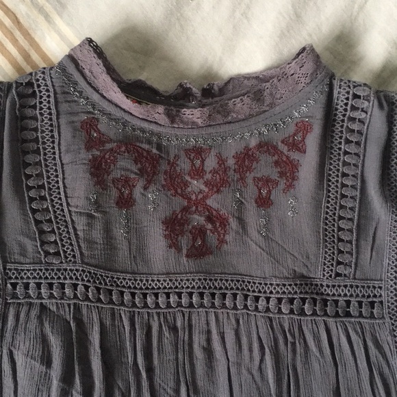 Knox Rose Tops - Knox Rose embroidered tunic